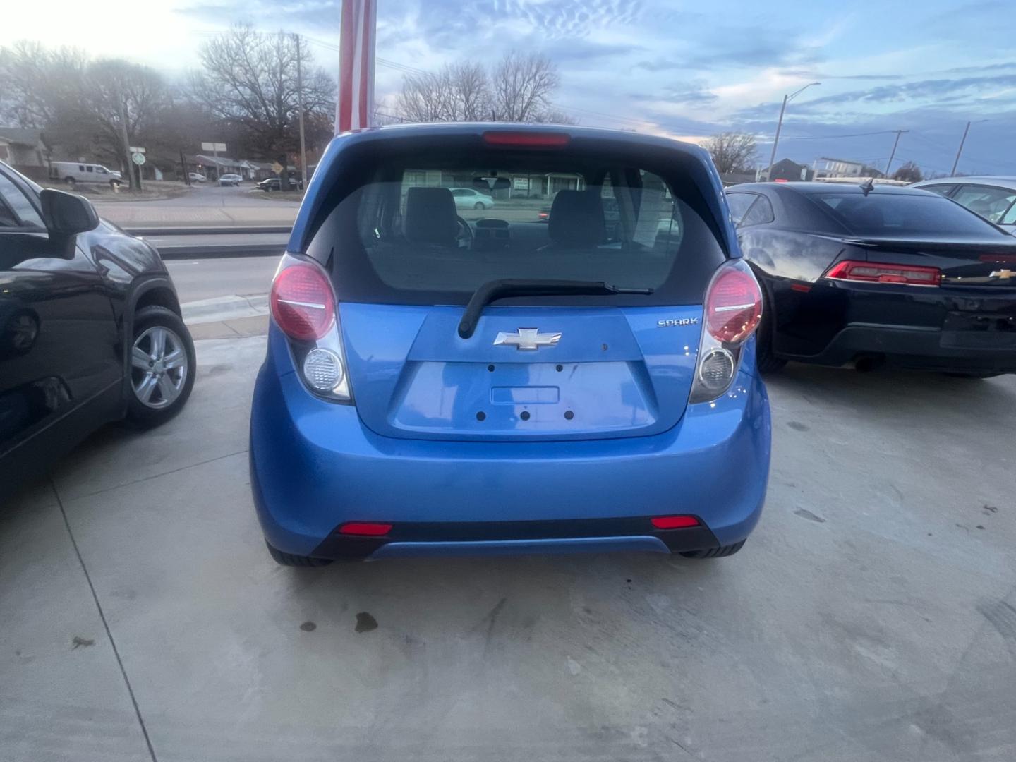 2014 BLUE CHEVROLET SPARK LS LS Auto (KL8CB6S98EC) with an 1.2L L4 16V DOHC engine, Continuously Variable Transmission transmission, located at 8101 E. Skelly Dr., Tulsa, OK, 74129, (918) 592-3593, 36.121891, -95.888802 - Photo#1